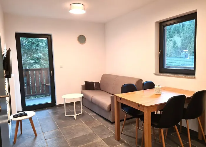 Alpine Escape Golte Apartment Mozirje